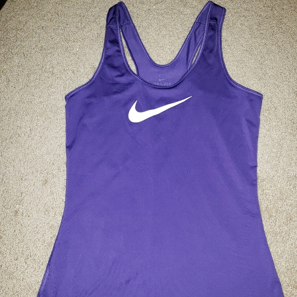 Nike dry fit tank